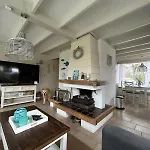 Strandnahes Nr 156 Mit Traumhaften Wintergarten Und Uneinsehbaren, Grossen Garten, Eckgrundstueck * Sint Maartensvlotbrug