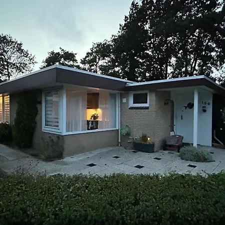 Strandnahes Nr 156 Ferienhaus Grosser, Uneinsehbarer Garten, 1,60 M Hoch Eingezaeunt Am Ende Des Parks, Sehr Ruhig