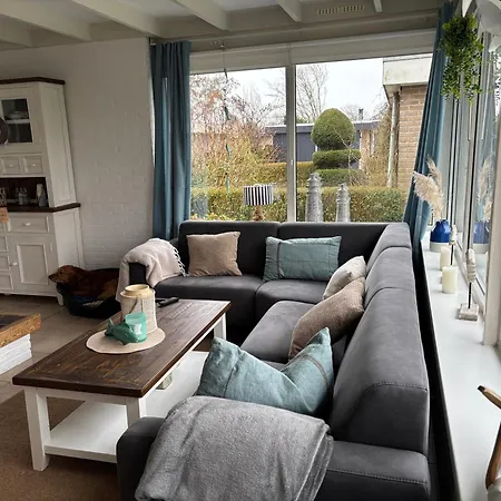 Strandnahes Nr 156 Mit Traumhaften Wintergarten Und Uneinsehbaren, Grossen Garten, Eckgrundstueck Vakantiehuis *