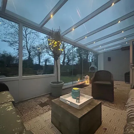Strandnahes Nr 156 Mit Traumhaften Wintergarten Und Uneinsehbaren, Grossen Garten, Eckgrundstueck