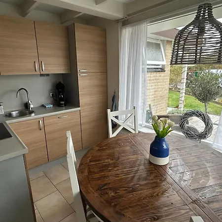 Strandnahes Nr 156 Mit Traumhaften Wintergarten Und Uneinsehbaren, Grossen Garten, Eckgrundstueck Holiday home