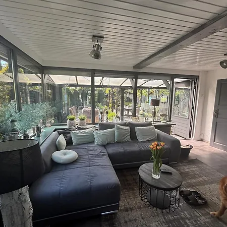 Strandnahes Nr 156 Mit Traumhaften Wintergarten Und Uneinsehbaren, Grossen Garten, Eckgrundstueck *