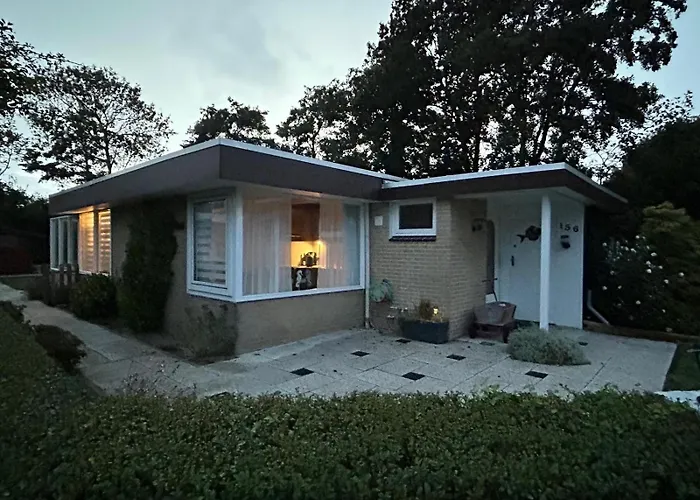 Strandnahes Nr 156 Ferienhaus Grosser, Uneinsehbarer Garten, 1,60 M Hoch Eingezaeunt Am Ende Des Parks, Sehr Ruhig