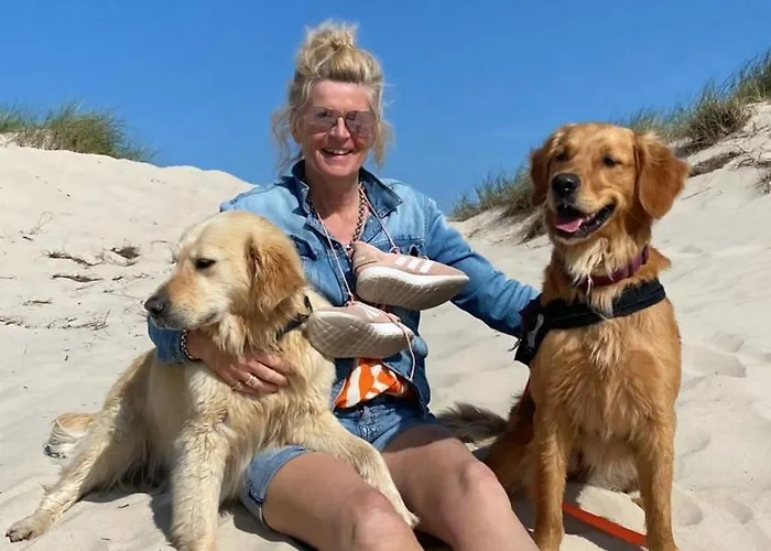 Strandnahes Nr 156 Ferienhaus Grosser, Uneinsehbarer Garten, 1,60 M Hoch Eingezaeunt Am Ende Des Parks, Sehr Ruhig Дом отдыха *