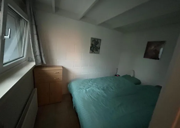 Strandnahes Nr 156 Ferienhaus Grosser, Uneinsehbarer Garten, 1,60 M Hoch Eingezaeunt Am Ende Des Parks, Sehr Ruhig * Sint Maartensvlotbrug