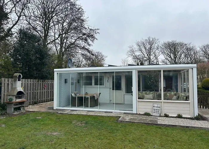 Strandnahes Nr 156 Mit Traumhaften Wintergarten Und Uneinsehbaren, Grossen Garten, Eckgrundstueck