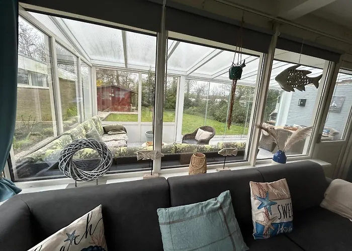 Holiday home Strandnahes Nr 156 Mit Traumhaften Wintergarten Und Uneinsehbaren, Grossen Garten, Eckgrundstueck *