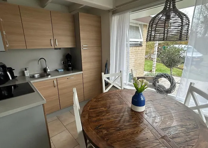 Strandnahes Nr 156 Mit Traumhaften Wintergarten Und Uneinsehbaren, Grossen Garten, Eckgrundstueck Holiday home