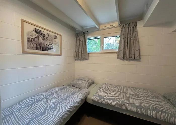 Holiday home Strandnahes Nr 156 Mit Traumhaften Wintergarten Und Uneinsehbaren, Grossen Garten, Eckgrundstueck Sint Maartensvlotbrug