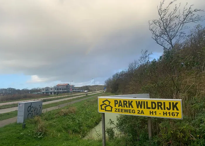 Strandnahes Nr 156 Mit Traumhaften Wintergarten Und Uneinsehbaren, Grossen Garten, Eckgrundstueck *