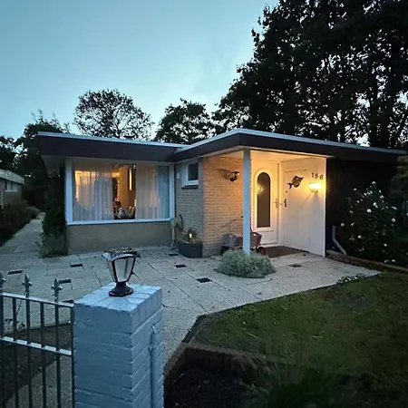 Strandnahes Nr 156 Mit Traumhaften Wintergarten Und Uneinsehbaren, Grossen Garten, Eckgrundstueck 別荘 Sint Maartensvlotbrug
