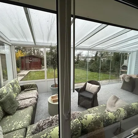 Strandnahes Nr 156 Mit Traumhaften Wintergarten Und Uneinsehbaren, Grossen Garten, Eckgrundstueck *